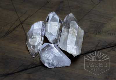 Product Shot – Quartz Point Crystals SolePath